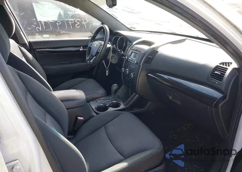 2011 Kia Sorento Lx V6 из США, поврежденный, VIN 5XYKT4A27BG085570